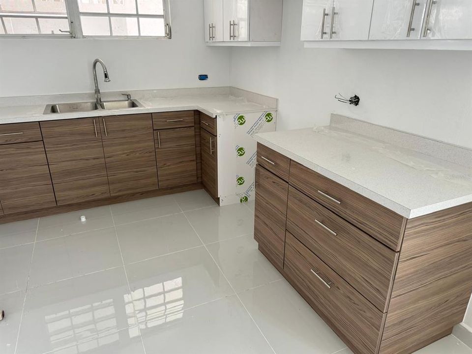 En Renta: $1,300 (2 camas, 1 baños, 800 Pies cuadrados)