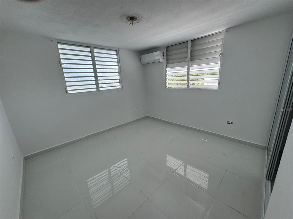 En Renta: $1,300 (2 camas, 1 baños, 800 Pies cuadrados)