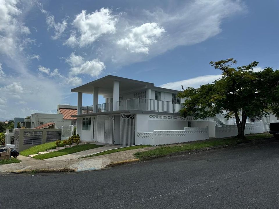 En Renta: $1,300 (2 camas, 1 baños, 800 Pies cuadrados)