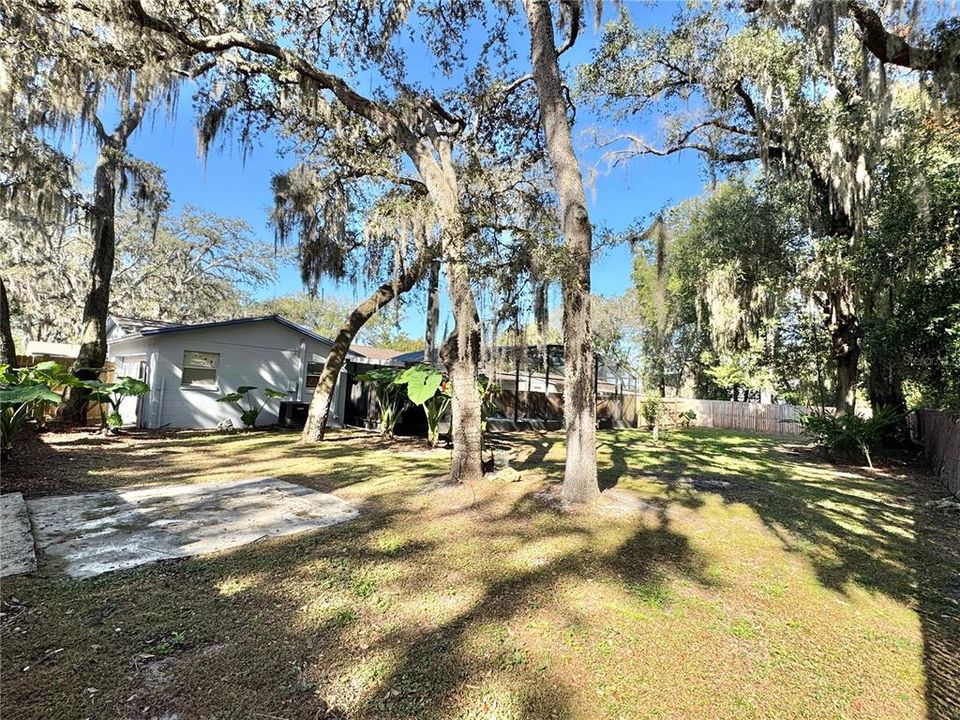 For Rent: $2,400 (3 beds, 2 baths, 1400 Square Feet)