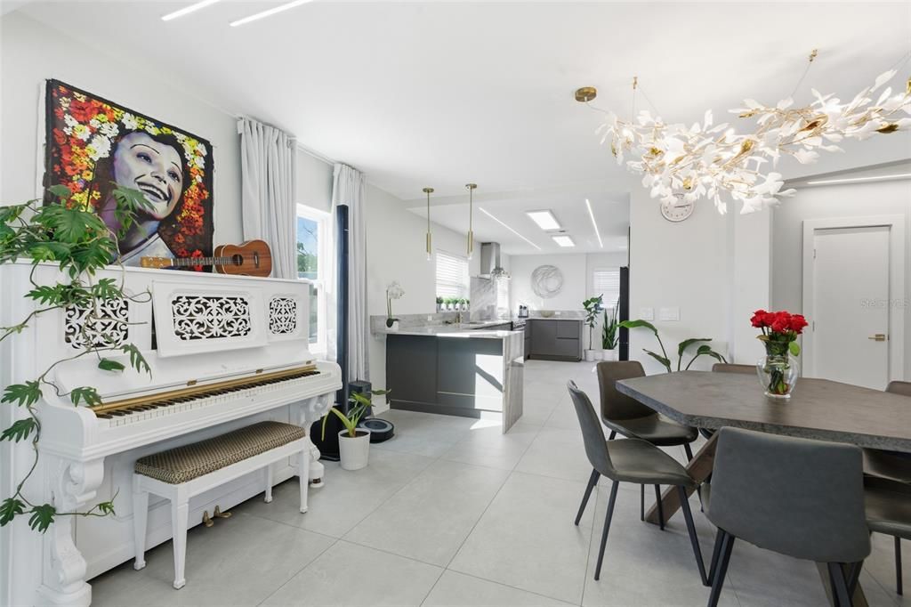 En Venta: $494,999 (3 camas, 2 baños, 1465 Pies cuadrados)