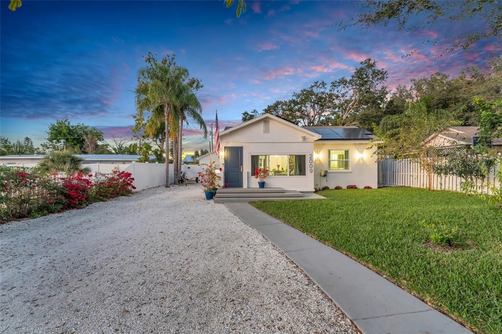 En Venta: $494,999 (3 camas, 2 baños, 1465 Pies cuadrados)