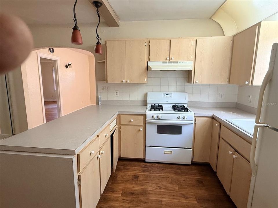 出租: $2,295 (3 贝兹, 2 浴室, 1511 平方英尺)