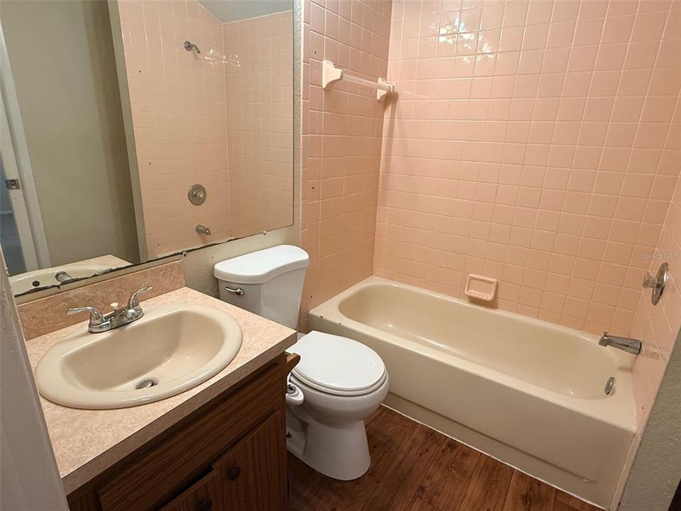 出租: $2,295 (3 贝兹, 2 浴室, 1511 平方英尺)