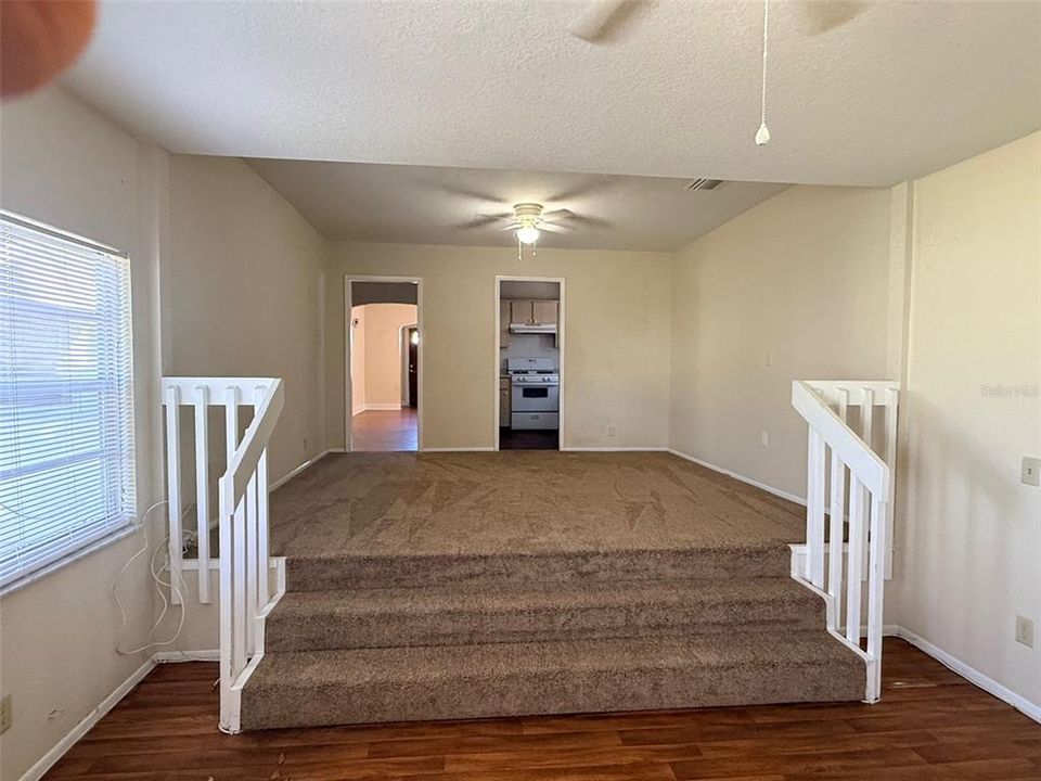 出租: $2,295 (3 贝兹, 2 浴室, 1511 平方英尺)