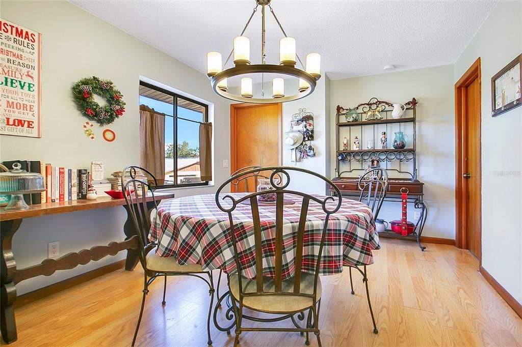 For Sale: $800,000 (4 beds, 2 baths, 1685 Square Feet)