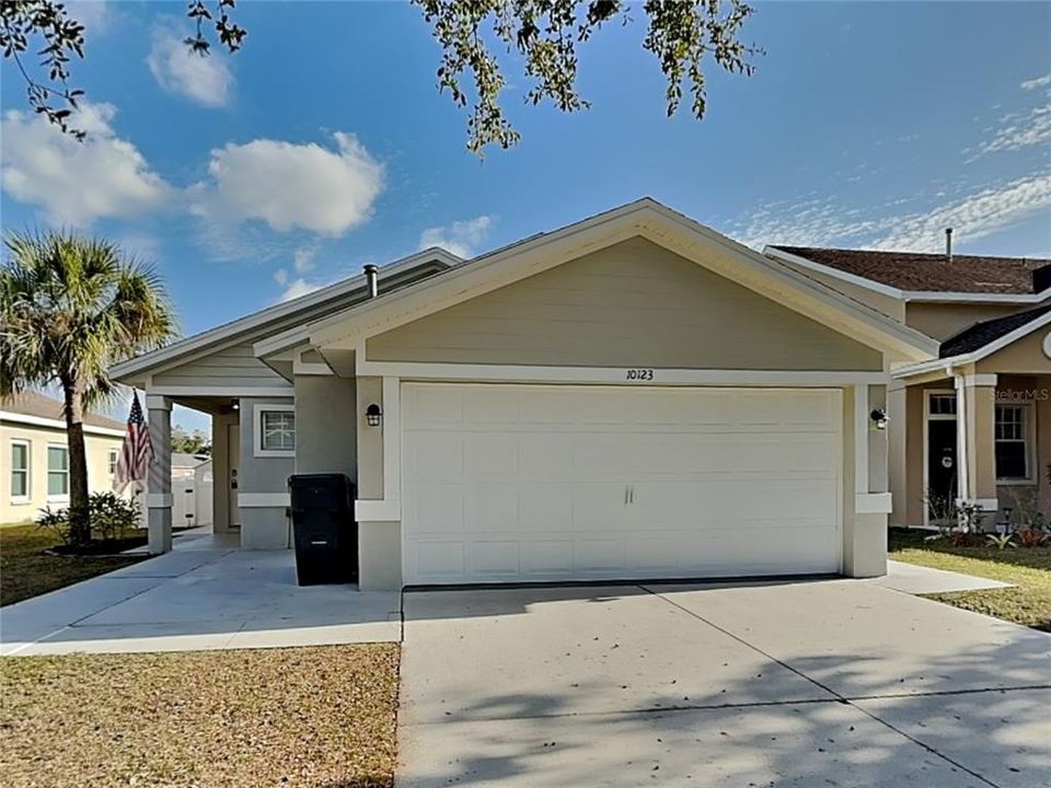 For Rent: $2,329 (4 beds, 2 baths, 1411 Square Feet)