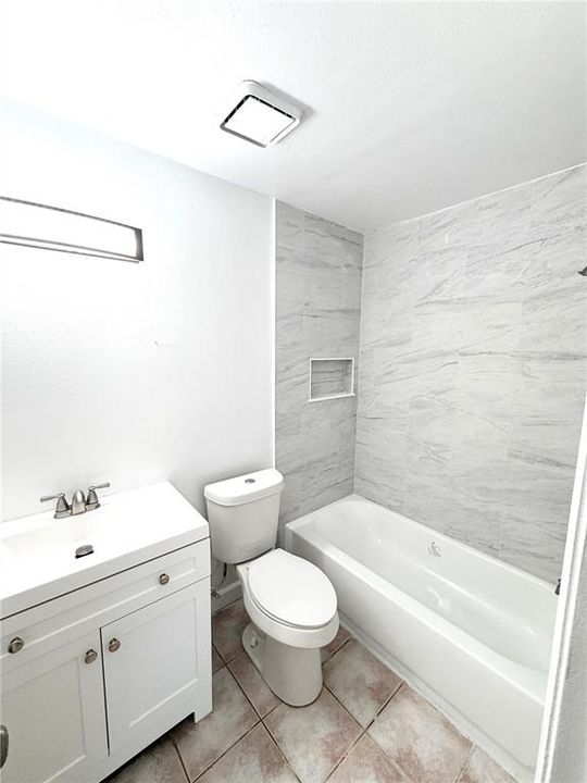 For Rent: $1,850 (3 beds, 2 baths, 984 Square Feet)