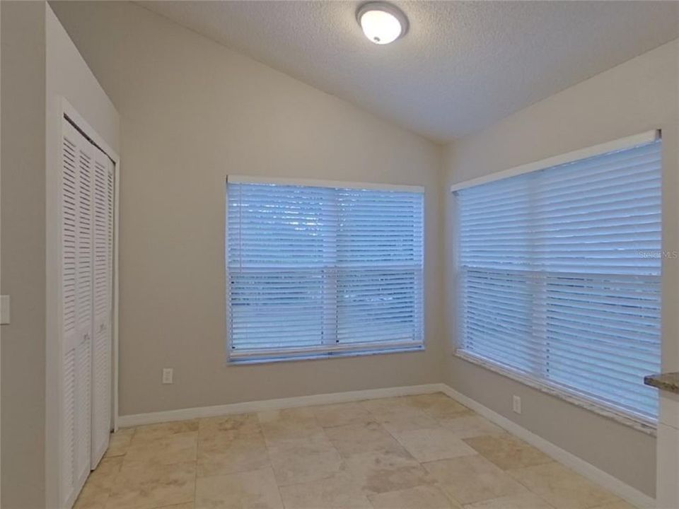 For Rent: $2,229 (4 beds, 2 baths, 2045 Square Feet)