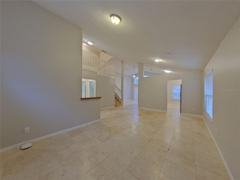 For Rent: $2,229 (4 beds, 2 baths, 2045 Square Feet)