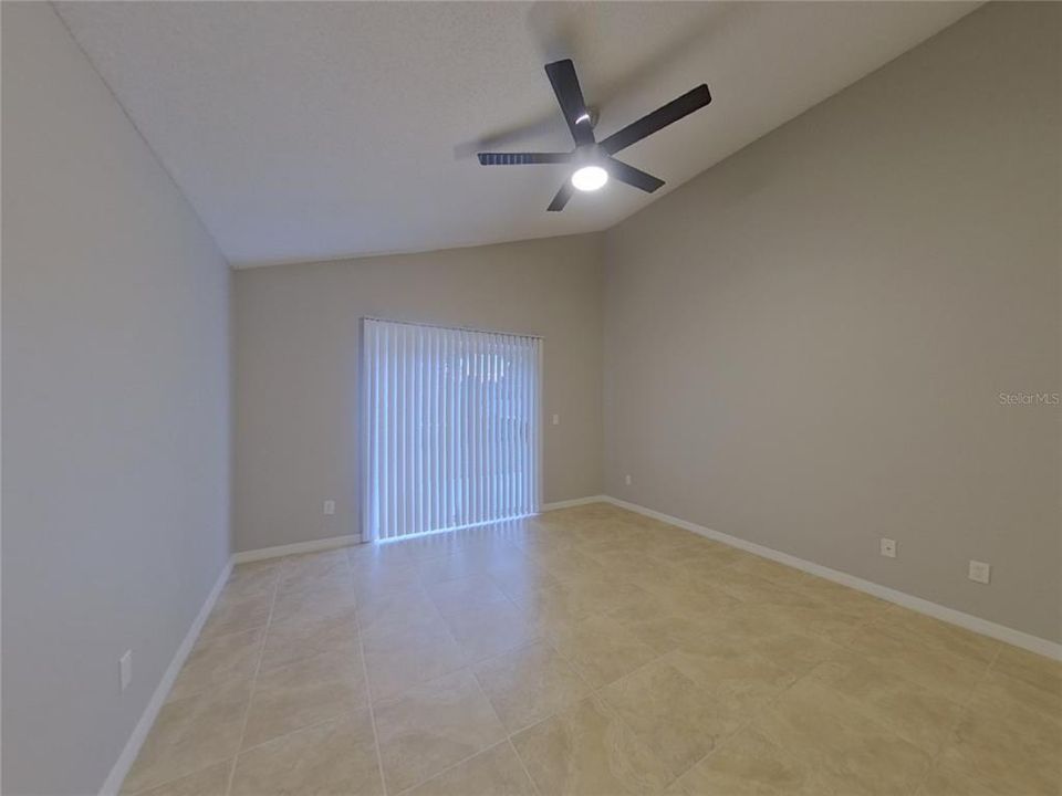 For Rent: $2,229 (4 beds, 2 baths, 2045 Square Feet)