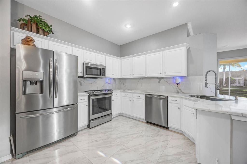 En Venta: $375,000 (3 camas, 2 baños, 1411 Pies cuadrados)