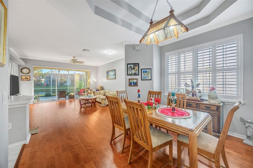 En Venta: $375,000 (3 camas, 2 baños, 1411 Pies cuadrados)