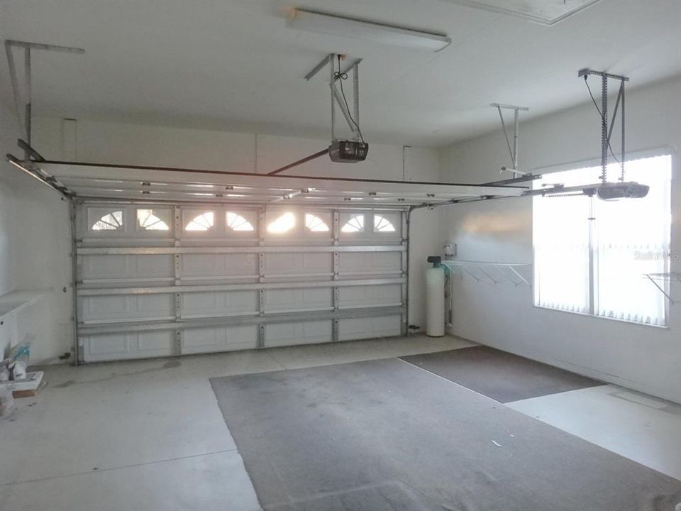 For Sale: $295,000 (3 beds, 2 baths, 1483 Square Feet)