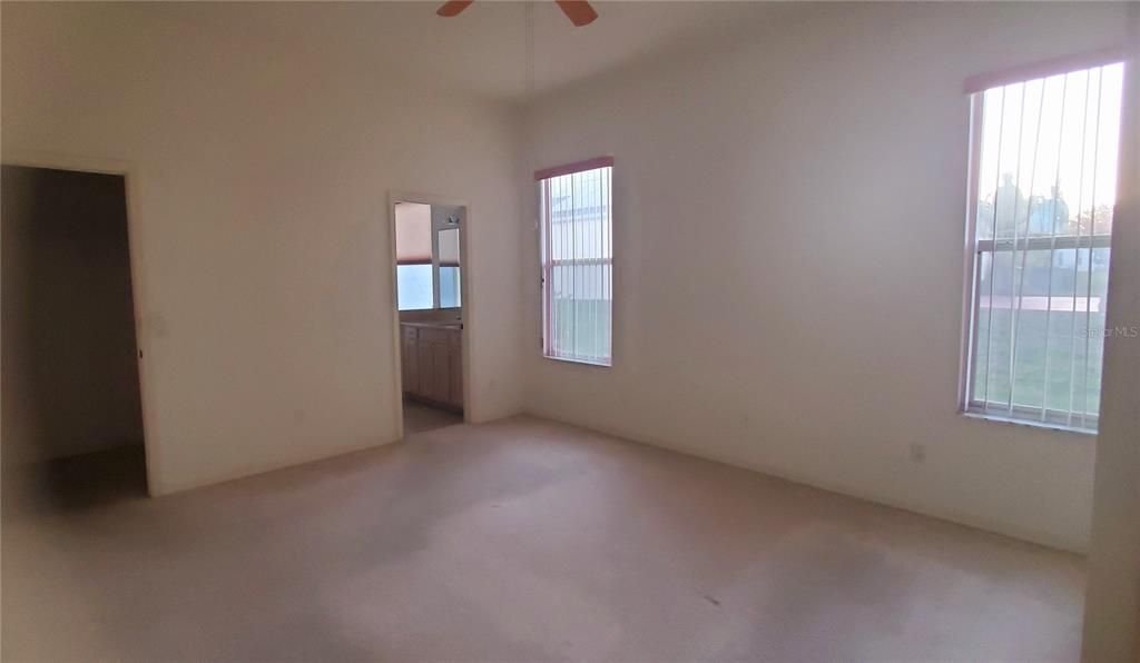 For Sale: $295,000 (3 beds, 2 baths, 1483 Square Feet)