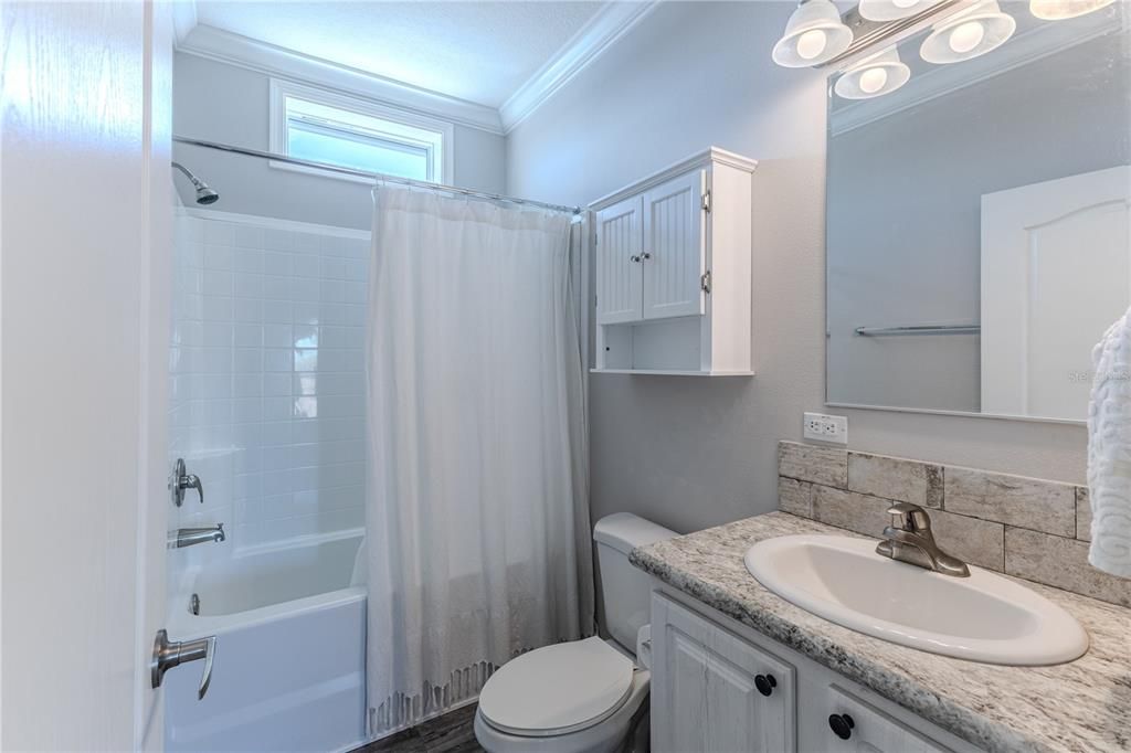 待售: $489,900 (3 贝兹, 2 浴室, 1242 平方英尺)