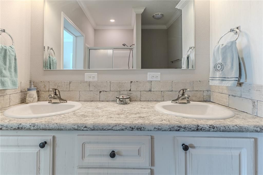 待售: $489,900 (3 贝兹, 2 浴室, 1242 平方英尺)