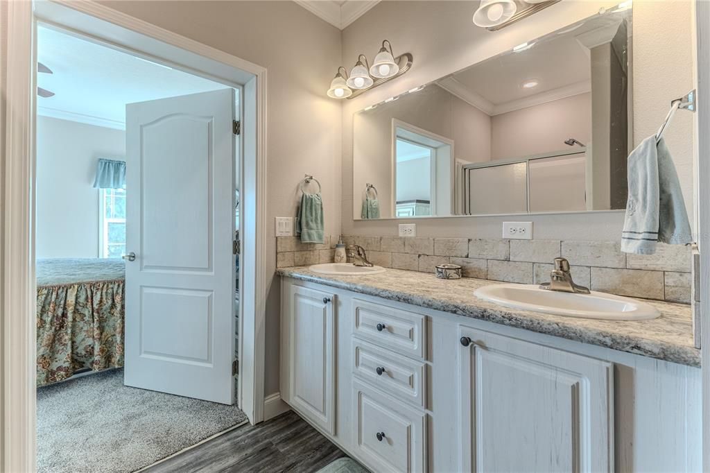 待售: $489,900 (3 贝兹, 2 浴室, 1242 平方英尺)