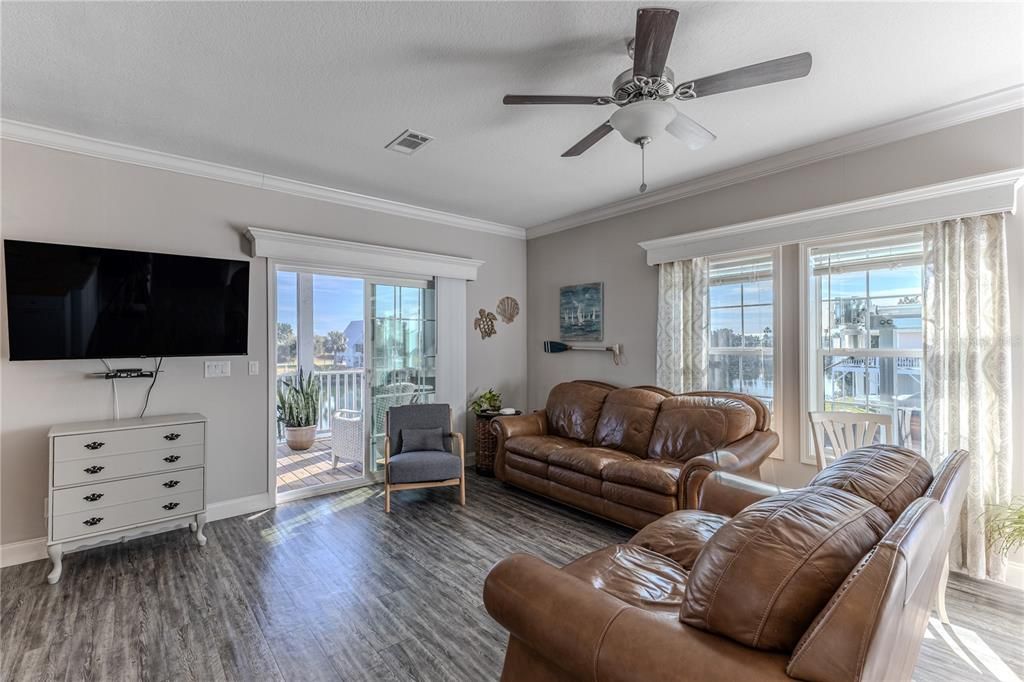 待售: $489,900 (3 贝兹, 2 浴室, 1242 平方英尺)