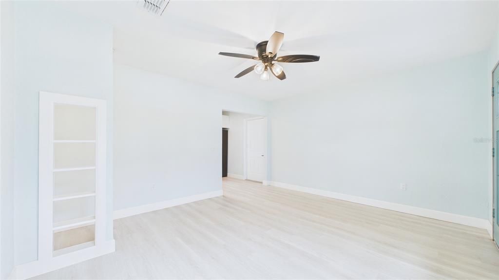 En Venta: $349,500 (3 camas, 1 baños, 1032 Pies cuadrados)