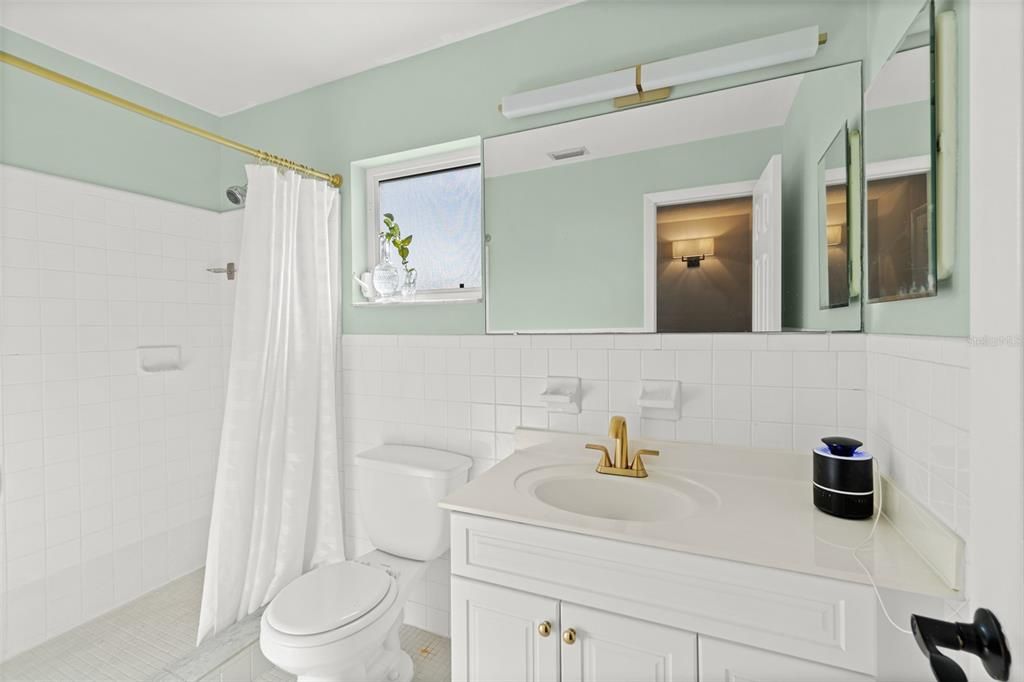 For Sale: $654,900 (3 beds, 2 baths, 1652 Square Feet)