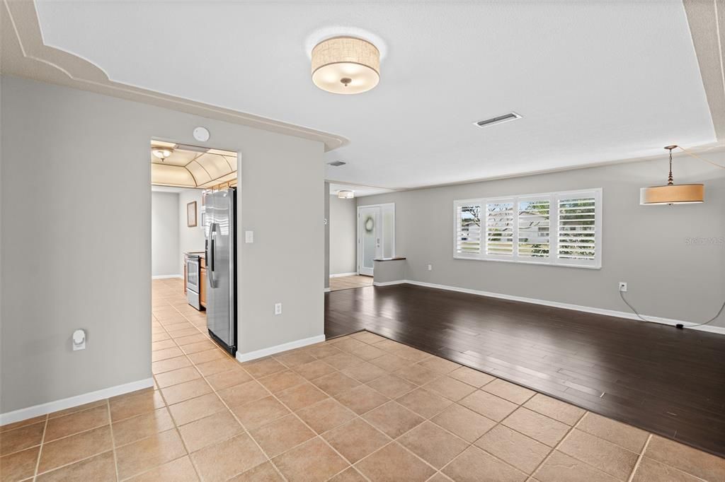 For Sale: $654,900 (3 beds, 2 baths, 1652 Square Feet)