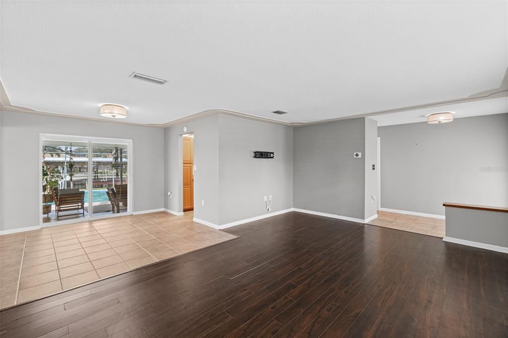 For Sale: $654,900 (3 beds, 2 baths, 1652 Square Feet)