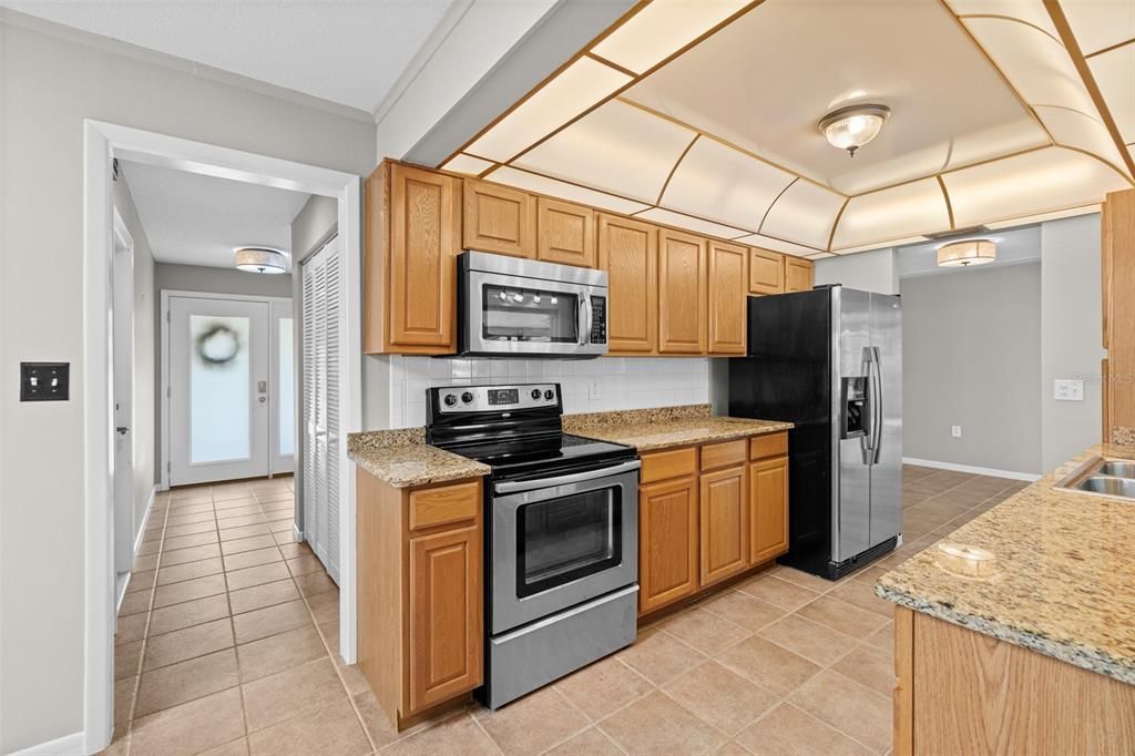 For Sale: $654,900 (3 beds, 2 baths, 1652 Square Feet)