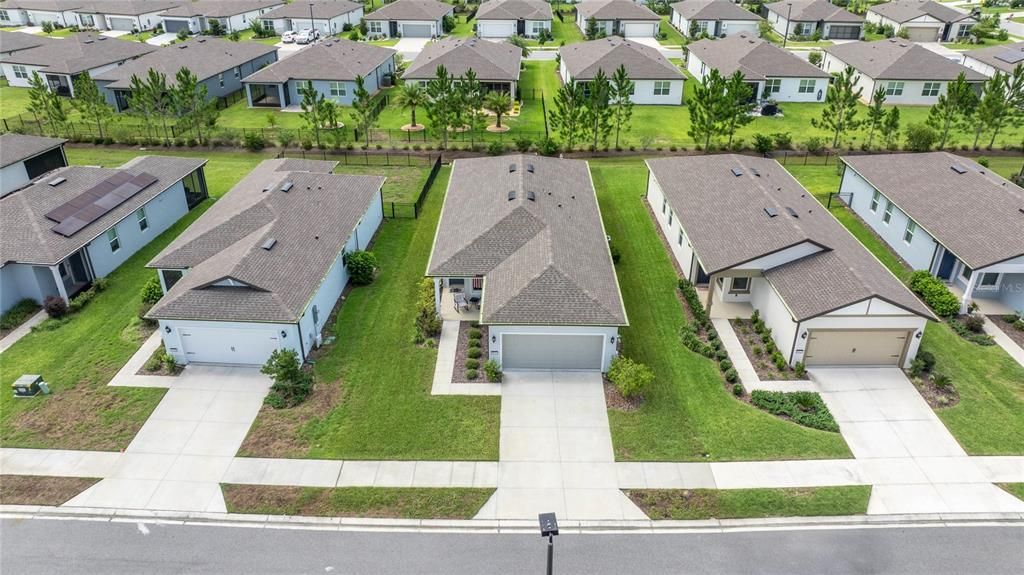 В аренду: $2,200 (2 спален, 2 ванн, 1432 Квадратных фут)