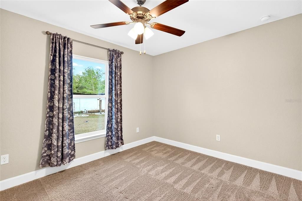 В аренду: $1,850 (3 спален, 2 ванн, 1324 Квадратных фут)