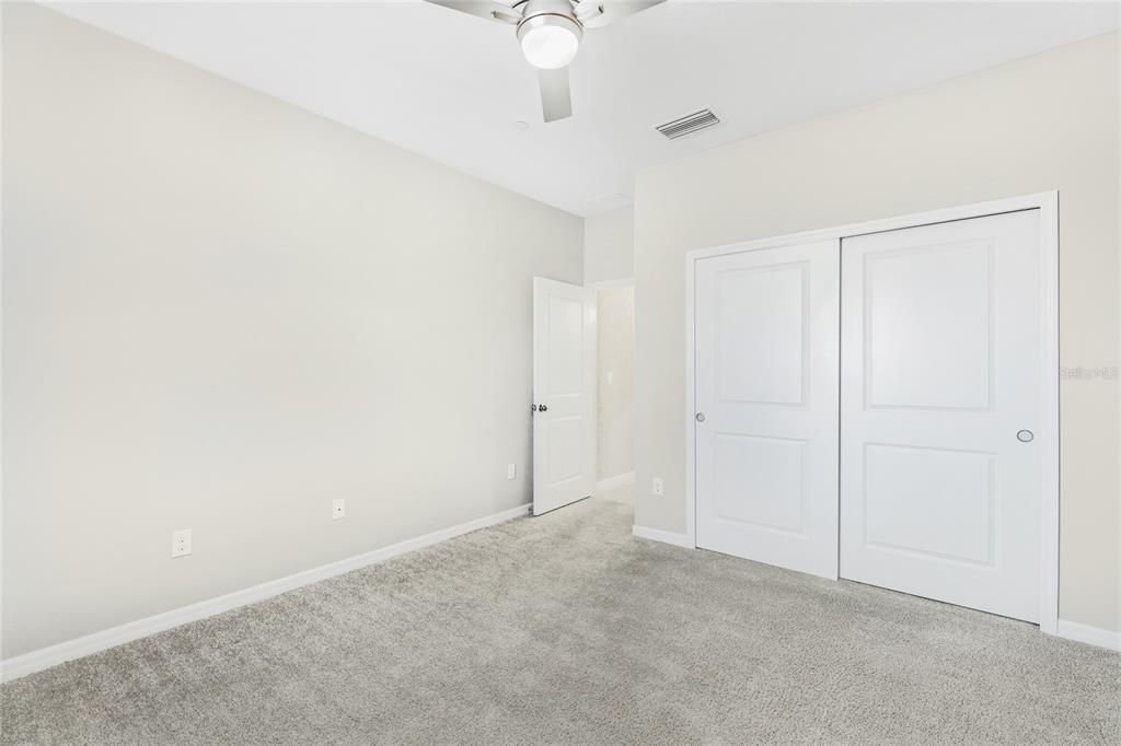 В аренду: $2,350 (2 спален, 2 ванн, 1616 Квадратных фут)