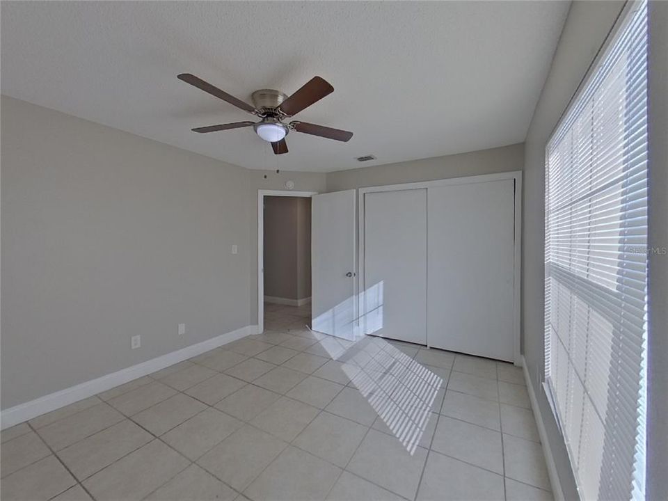 For Rent: $2,099 (3 beds, 2 baths, 1293 Square Feet)