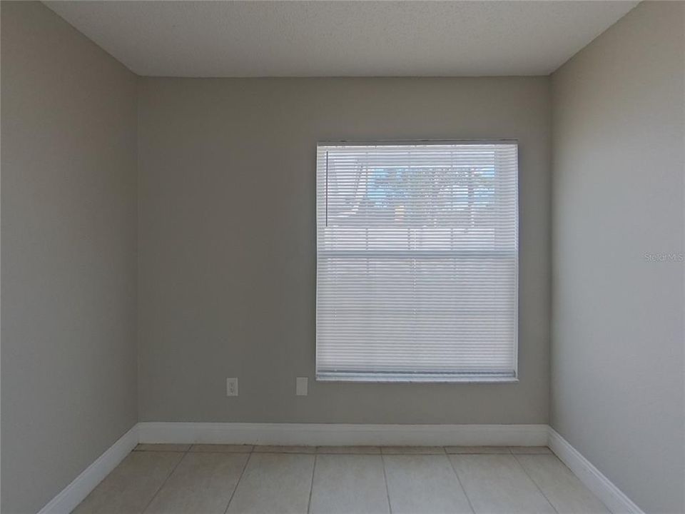 For Rent: $2,099 (3 beds, 2 baths, 1293 Square Feet)