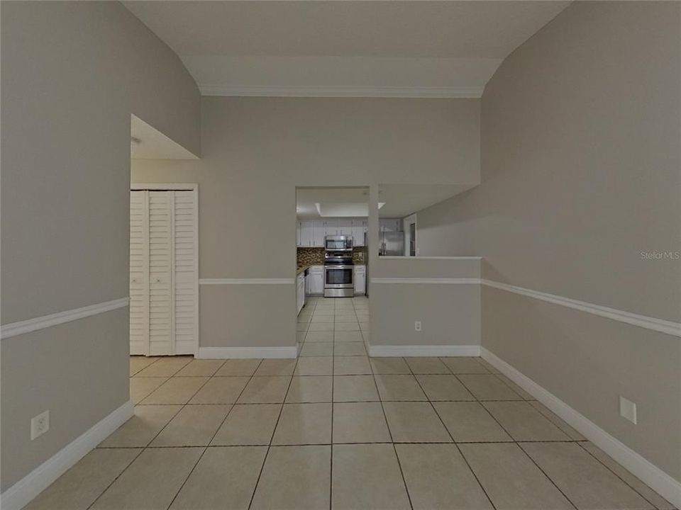 For Rent: $2,099 (3 beds, 2 baths, 1293 Square Feet)