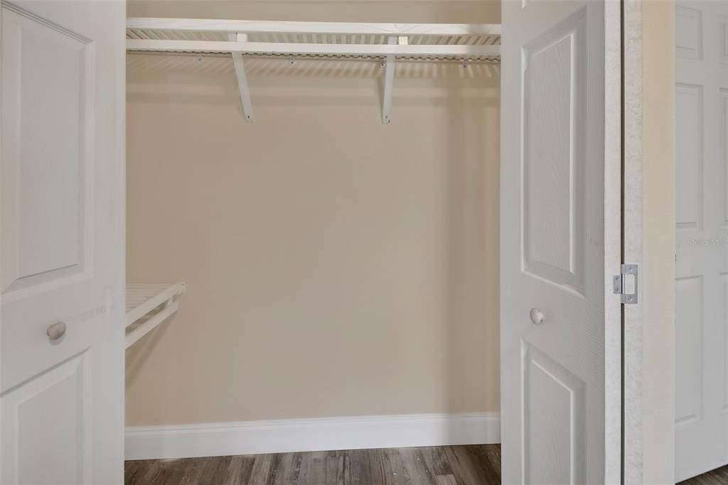 For Sale: $299,900 (3 beds, 2 baths, 1100 Square Feet)