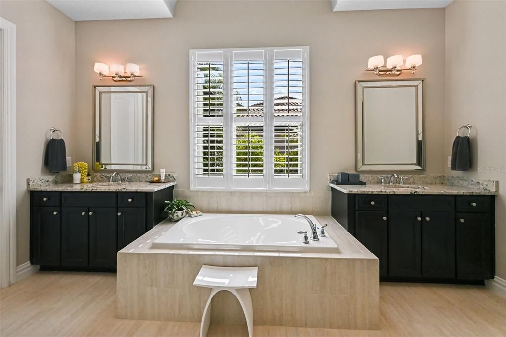 待售: $2,195,000 (4 贝兹, 4 浴室, 3874 平方英尺)