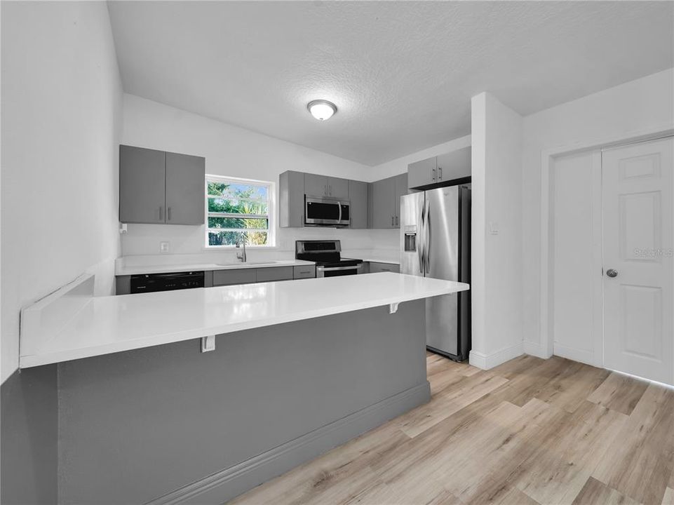 En Renta: $2,300 (4 camas, 2 baños, 1740 Pies cuadrados)