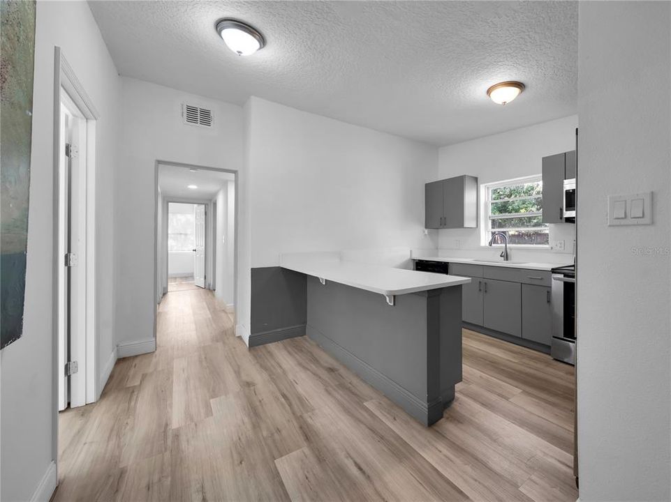 En Renta: $2,300 (4 camas, 2 baños, 1740 Pies cuadrados)