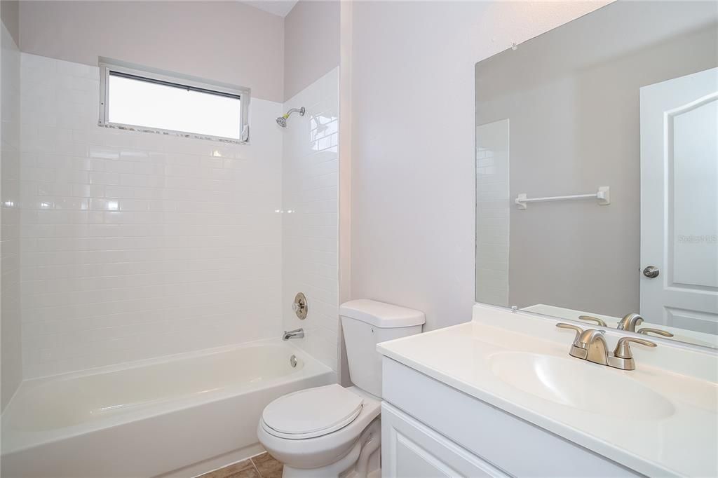 出租: $2,295 (3 贝兹, 2 浴室, 1335 平方英尺)