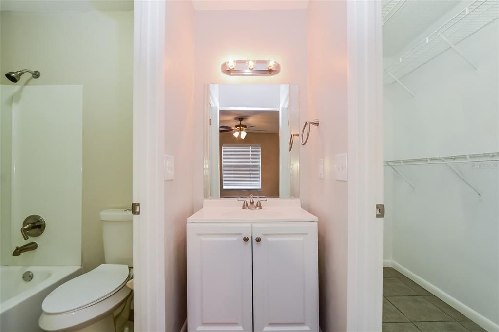 出租: $2,445 (4 贝兹, 2 浴室, 1522 平方英尺)