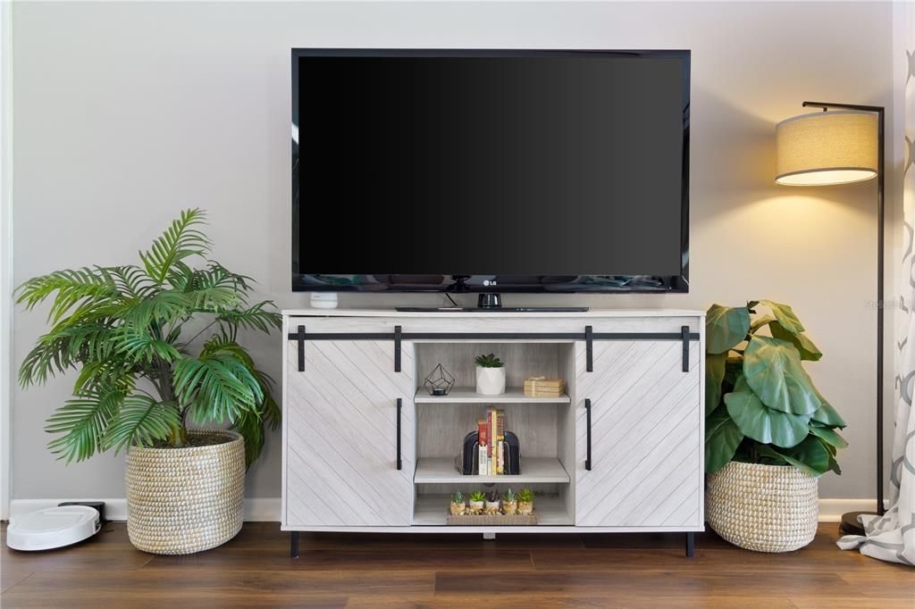 待售: $199,900 (2 贝兹, 2 浴室, 1038 平方英尺)