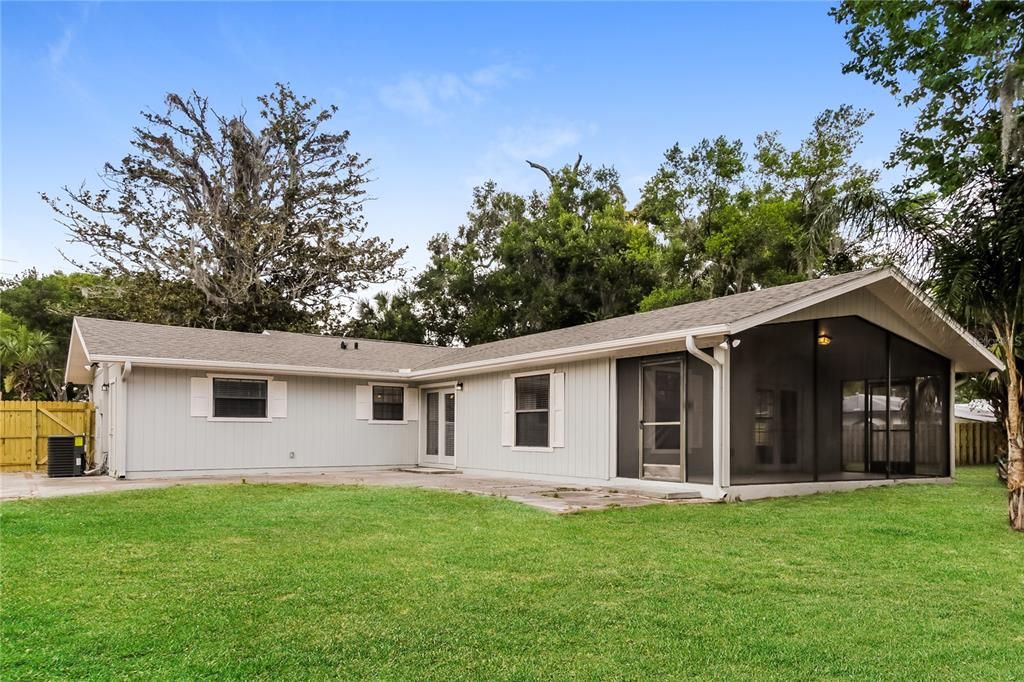 出租: $2,150 (3 贝兹, 2 浴室, 1584 平方英尺)