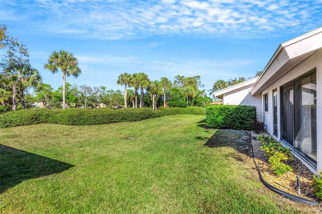 For Sale: $349,000 (2 beds, 2 baths, 1464 Square Feet)