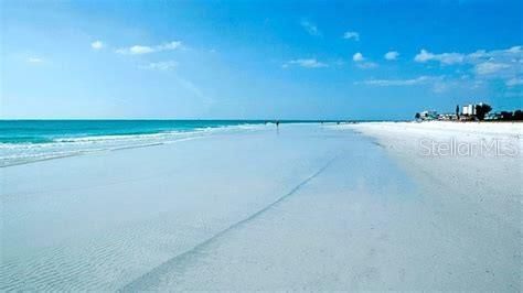 For Sale: $349,000 (2 beds, 2 baths, 1464 Square Feet)