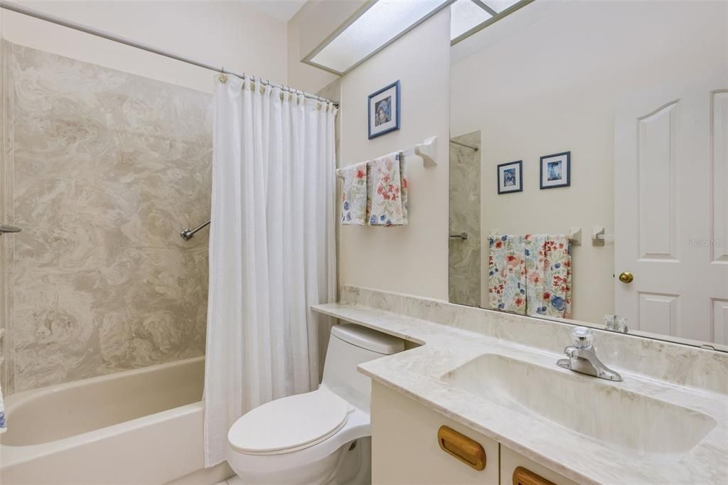 For Sale: $349,000 (2 beds, 2 baths, 1464 Square Feet)