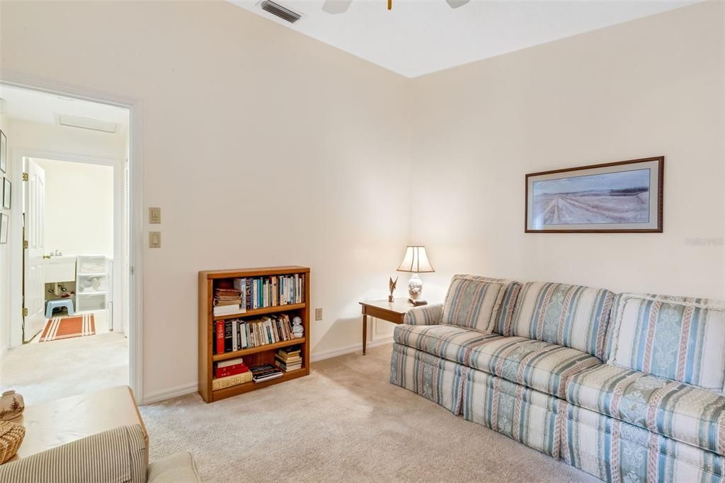 For Sale: $349,000 (2 beds, 2 baths, 1464 Square Feet)