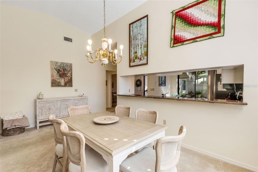 For Sale: $349,000 (2 beds, 2 baths, 1464 Square Feet)