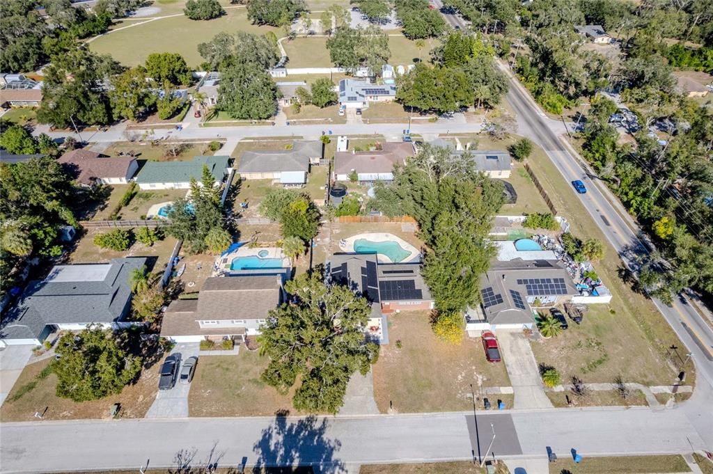 En Venta: $450,000 (4 camas, 2 baños, 2392 Pies cuadrados)