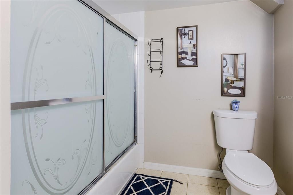 En Venta: $450,000 (4 camas, 2 baños, 2392 Pies cuadrados)