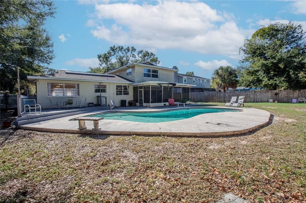 En Venta: $450,000 (4 camas, 2 baños, 2392 Pies cuadrados)